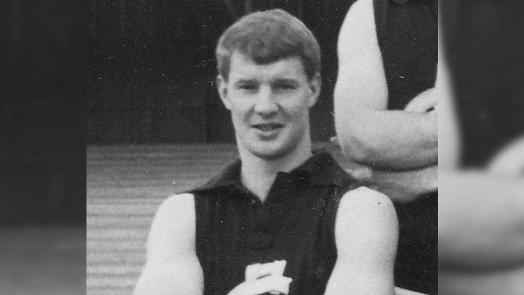 Tony Thiessen, Carlton senior player, 1964. - Carlton,Carlton Blues,AFL,Ikon Park